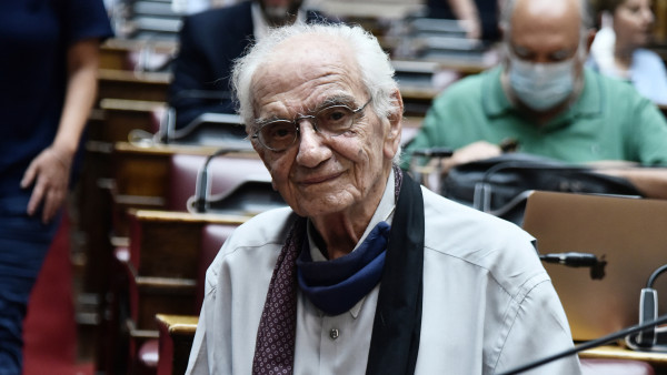 Μενδώνη για Βασιλικό: Τα βιβλία του τεκμήρια της νεοελληνικής ιστορίας