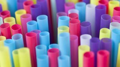 Συμφωνία 170 χωρών για μάχη εναντίον των πλαστικών μίας χρήσης