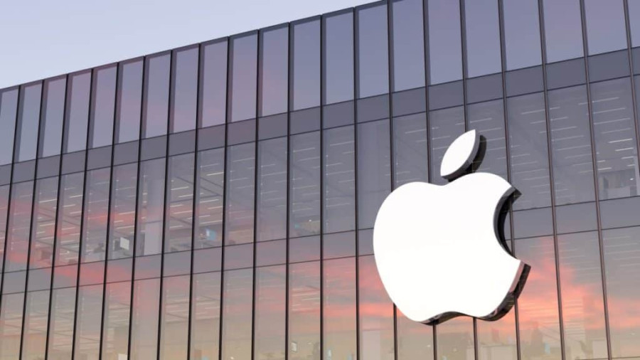 Apple: Νέα επένδυση 100 δισ. δολαρίων στις ΗΠΑ υπό την πίεση Τραμπ για δασμούς στα iPhone
