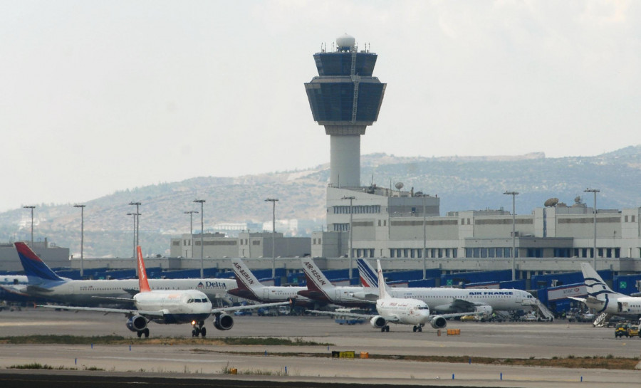 Handelsblatt: Χάος στα ευρωπαϊκά αεροδρόμια, αλλά όχι στην Ελλάδα