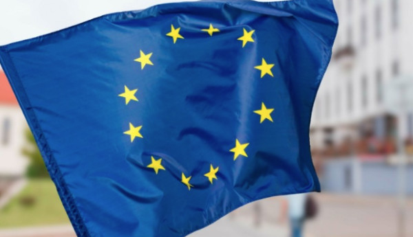 ΕΕ: Επενδύει 422 εκατ. ευρώ στην ανάπτυξη υποδομών εναλλακτικών καυσίμων