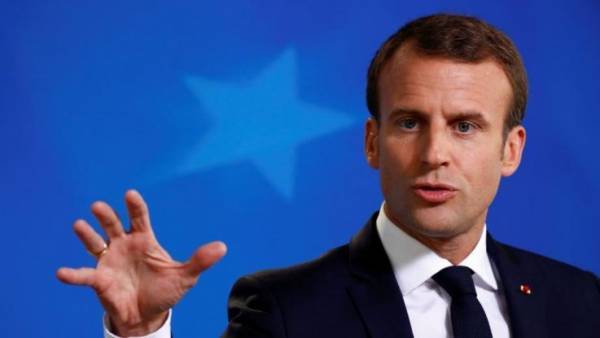 Μακρόν: Η Συμφωνία για το Brexit δεν είναι διαπραγματεύσιμη