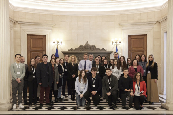 Μητσοτάκης: Υποχρέωσή μας να προικίσουμε τους μαθητές με δεξιότητες