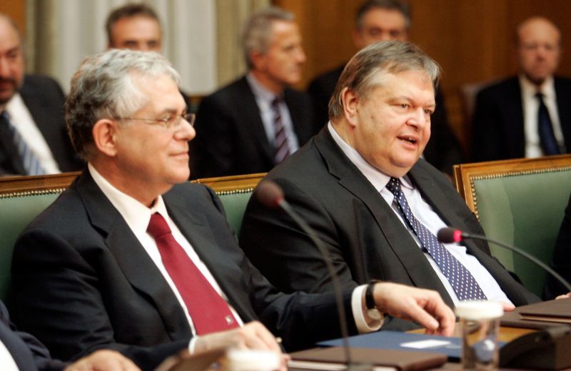 Mε την πλάτη στον τοίχο η Ελλάδα στο Eurogroup