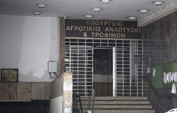 ΥΠΑΑΤ: Υπογραφή Συμφωνίας Χρηματοδότησης του Ταμείου Μικρών Δανείων Αγροτικής Επιχειρηματικότητας
