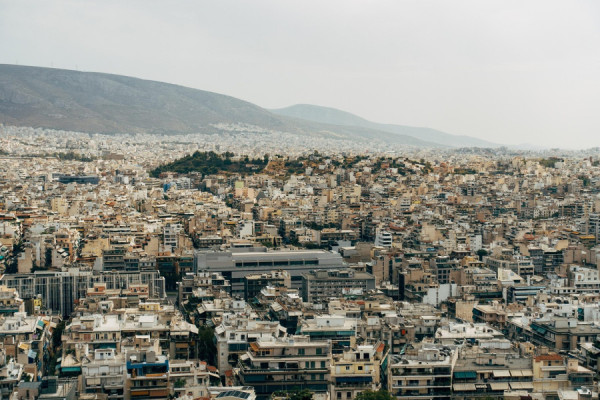 Επίδομα ενοικίου: Οι «γκρίζες ζώνες» στις συμφωνίες ιδιοκτητών και ενοικιαστών