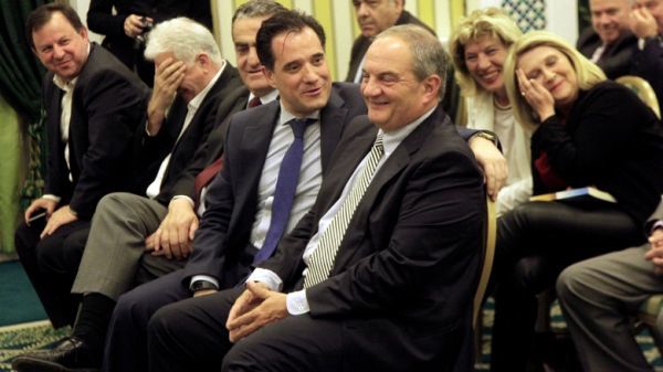 Καραμανλής και Άδωνις συναντήθηκαν για να διώξουν τις φήμες