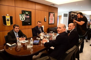 Η σημασία της διακόσμησης στο γραφείο του Βρούτση