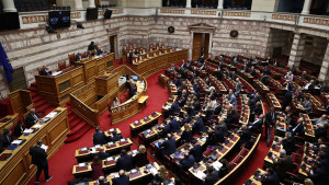 Τέμπη: Στη Βουλή η δικογραφία για Καραμανλή–Ξεκινά η διαδικασία ανάγνωσης
