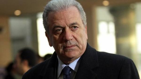 Στην Αλβανία την Τρίτη ο Αβραμόπουλος
