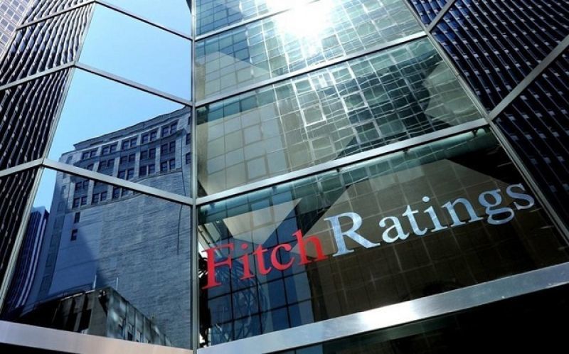 Fitch: Σε «καθαρή έξοδο» στοχεύουν Αθήνα και πιστωτές