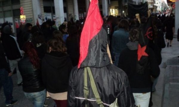 Επεισόδια στο Μοναστηράκι μεταξύ αντιεξουσιαστών και Γερμανών