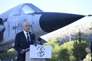 Δένδιας: Η Πολεμική Αεροπορία σε νέα εποχή – Χρόνια πολλά στους πιλότους μας