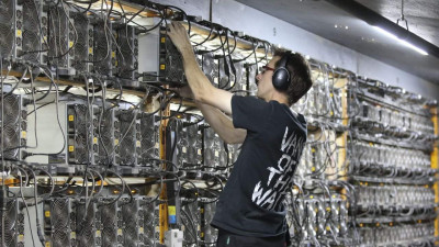 Οι miners Bitcoin πωλούν αποθέματα με το βλέμμα στο halving