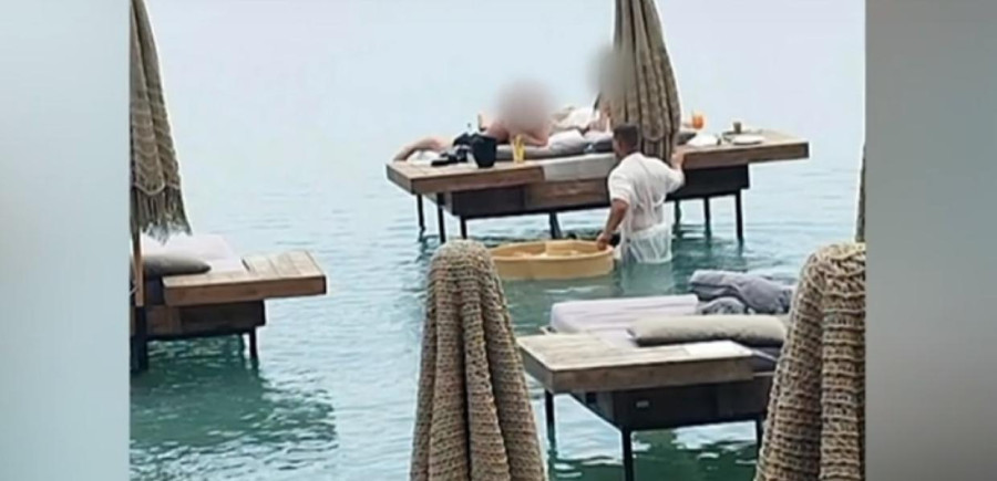 Καρούζος (εργατολόγος): Δεν είναι νόμιμο το σερβίρισμα μέσα στη θάλασσα