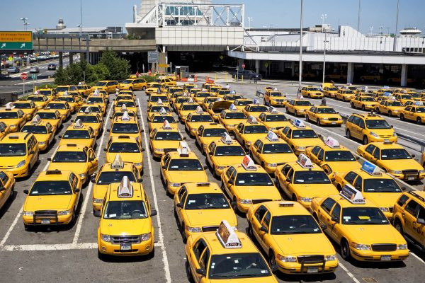 ΣΑΤΑ: Τρίωρη στάση εργασίας στις 15/5 στο ΔΑΑ λόγω Uber