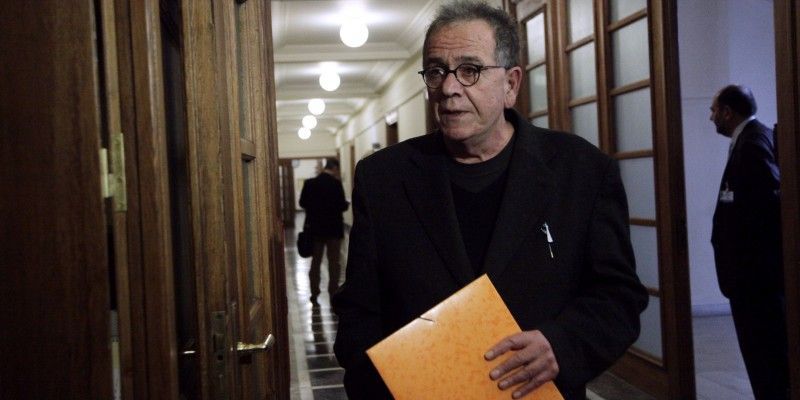 Νέες ηλεκτρονικές άδειες διαμονής για τους πολίτες τρίτων χωρών