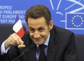 Σαρκοζί: Come back στην πολιτική σκηνή με το βλέμμα στο μέγαρο των Ηλυσίων
