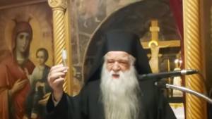 Ο Αμβρόσιος δείχνει το δρόμο... για υποχρεωτικό εμβολιασμό κληρικών