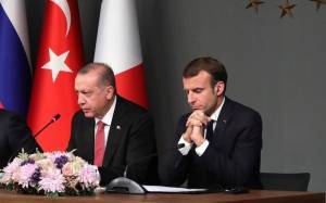 Ερντογάν σε Μακρόν:Αν αγαπάτε τους Αρμένιους, δώστε τους τη Μασσαλία