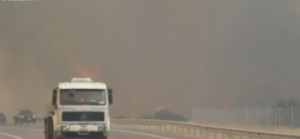 Υπό έλεγχο το μέτωπο στα διυλιστήρια-Μήνυμα 112 για εκκένωση οικισμών
