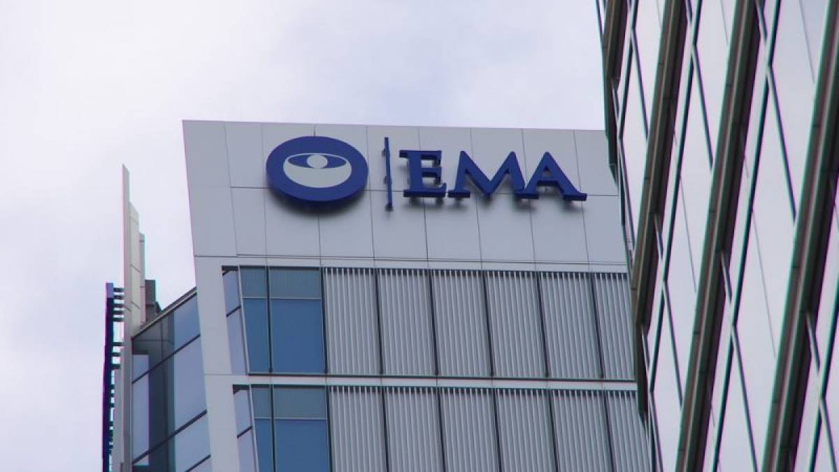 EMA: Δεν γνωρίζουμε αν απαιτείται προσαρμοσμένο εμβόλιο για την Όμικρον
