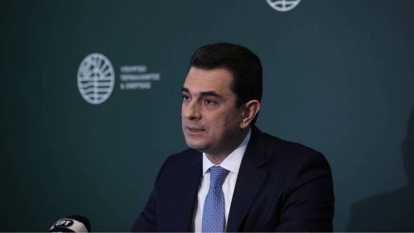 Σκρέκας: Τι εξετάζεται για τις χαμένες ρυθμίσεις- Συζητήσεις με ΔΕΗ