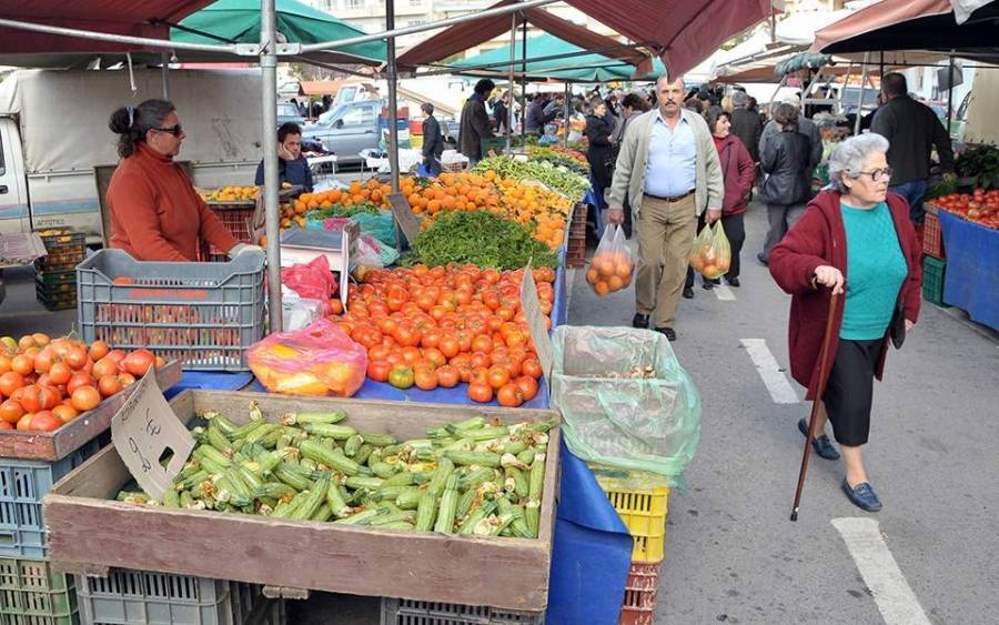 Έκλεισαν λαϊκή αγορά της Αττικής λόγω αποστάσεων-Συνολικά πρόστιμα 43.900€