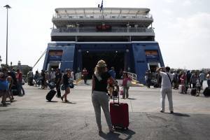 ΤτΕ: Πλεόνασμα €200 εκατ. στο ταξιδιωτικό ισοζύγιο τον Απρίλιο