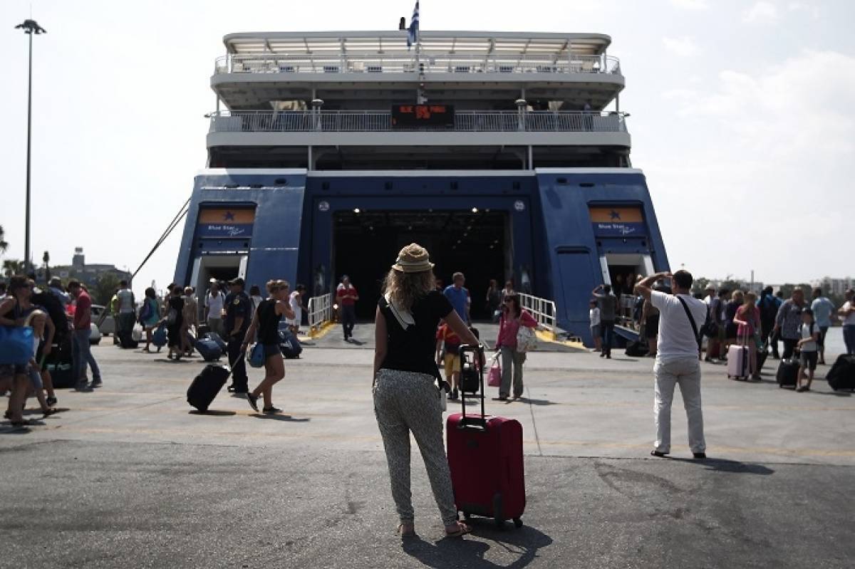 ΤτΕ: Πλεόνασμα €200 εκατ. στο ταξιδιωτικό ισοζύγιο τον Απρίλιο