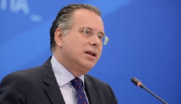 Κουμουτσάκος: Επαφές με τη βοηθό ΓΓ του ΟΗΕ
