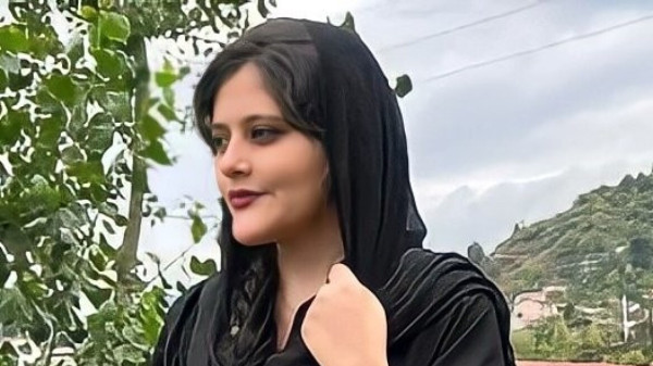 Διεθνείς διαστάσεις παίρνει το κίνημα για την ιρανή Αμινί