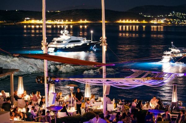 Forbes: Οι 10 λόγοι να αγαπήσεις την Αθήνα αυτό το καλοκαίρι