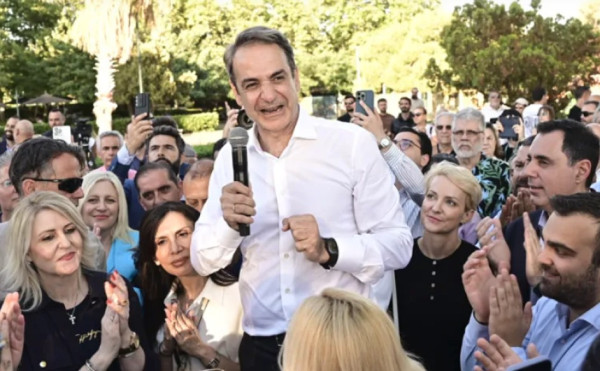 Μητσοτάκης από τη Βούλα: «Το τζάμπα δεν υπάρχει» – Κλείδωσε τις κάλπες για το 2027
