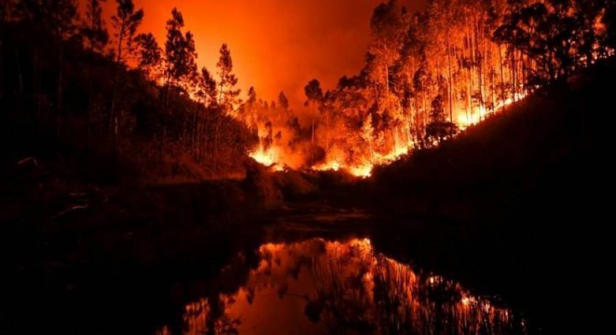 Πυρκαγιές μαίνονται σε Ισπανία και Πορτογαλία