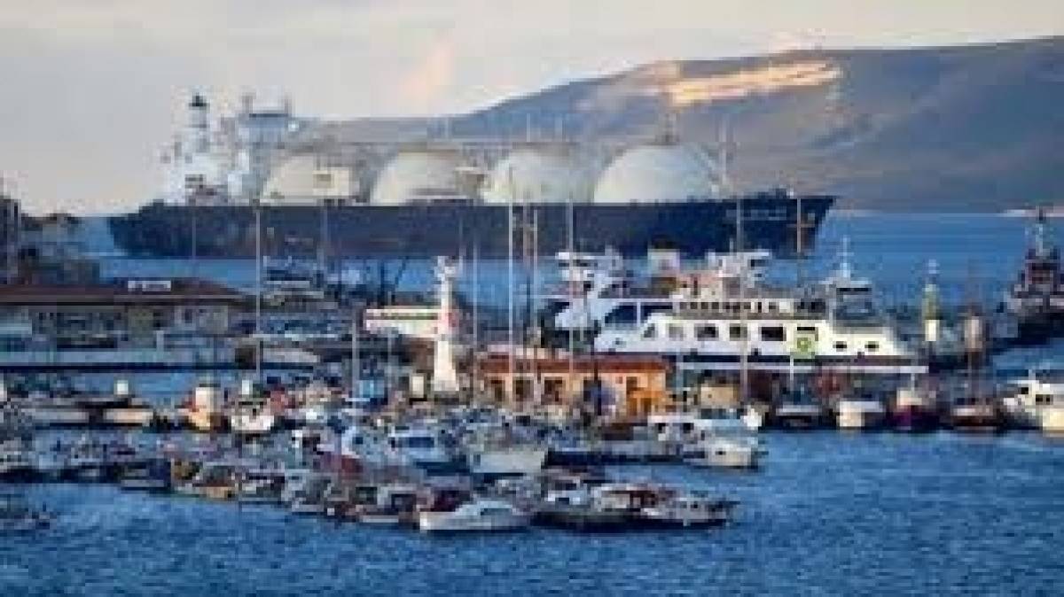 Σε μεγάλο παίκτη στην αγορά LNG εξελίσσεται η Total