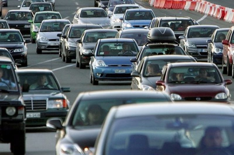 Μειωμένη κατά 1,1 δισ.ευρώ η παραγωγή ασφαλίστρων αυτοκινήτων το 2015