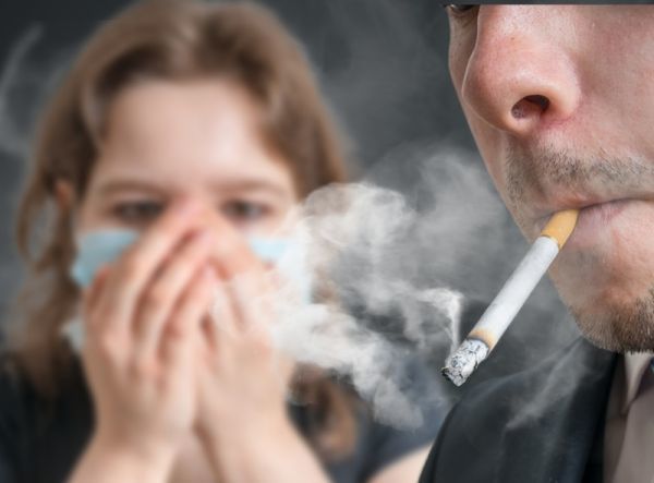 Πρωταθλήτρια η Ελλάδα στο παθητικό κάπνισμα