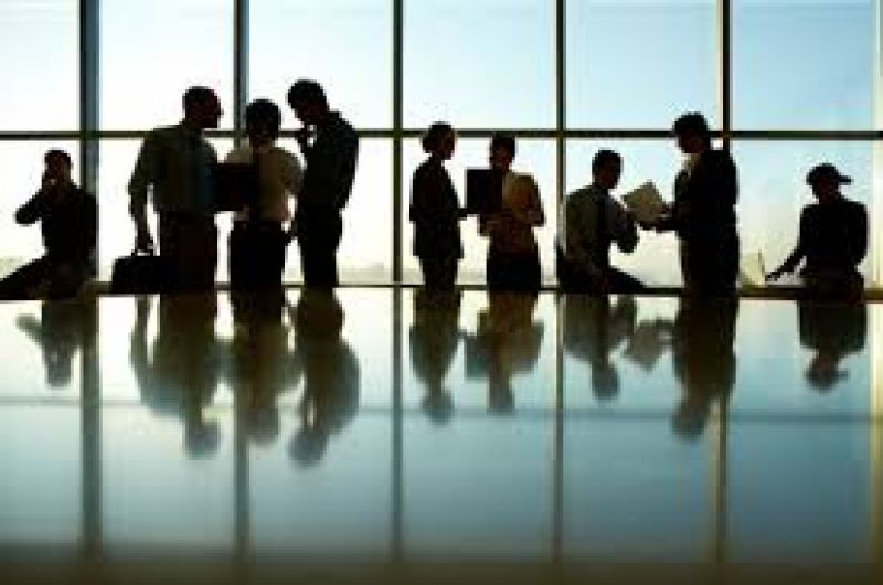 ΙΟΒΕ: Η Ελλάδα ήταν και παραμένει οικονομία μικροεπιχειρηματιών