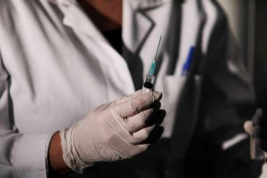Εμβολιασμοί: Ανοίγει η πλατφόρμα των ραντεβού για τις ηλικίες 75-79