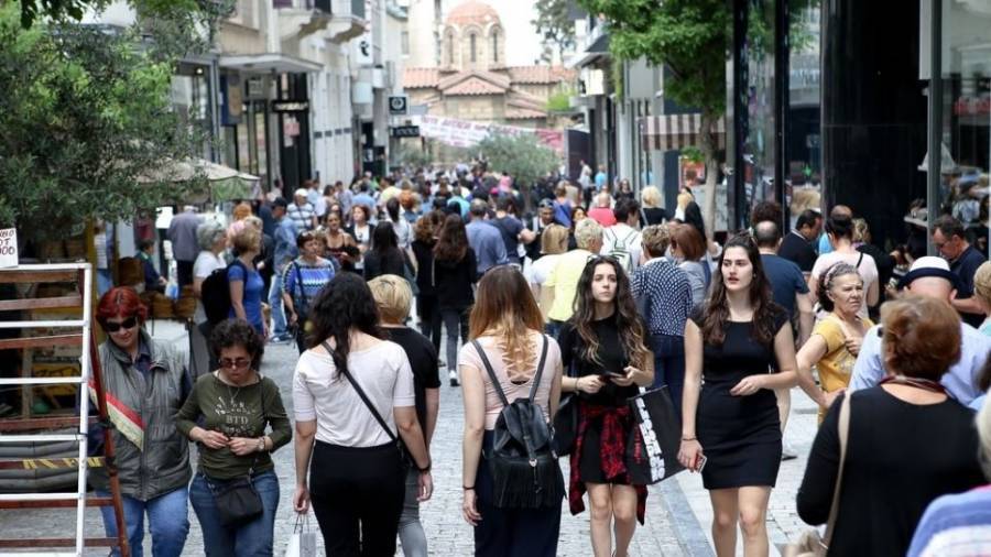 ΕΣΑ: Προτείνει το προαιρετικό 15νθήμερο κλείσιμο των καταστημάτων