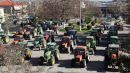 Αγρότες: Ζεσταίνουν τις μηχανές των τρακτέρ