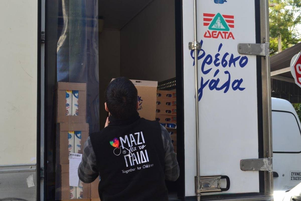 ΔΕΛΤΑ: Κατ΄ οίκον παραδόσεις σε ευάλωτες πολύτεκνες οικογένειες