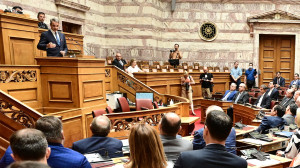 Δυσαρέσκεια για τους «προνομιούχους εξωκοινοβουλευτικούς» στην ΚΟ της ΝΔ