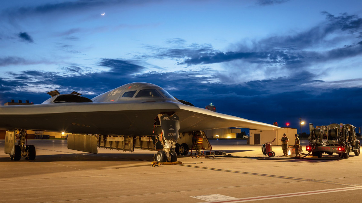 ΗΠΑ: Βομβαρδίζουν με B-2 stealth το Ιράν – Στόχος η «εξουδετέρωση και αποδυνάμωση του καθεστώτος»