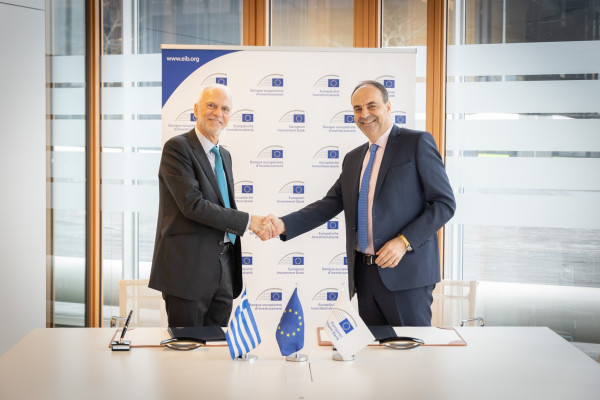 Motor Oil-ΕΤΕπ: Δάνειο για δίκτυο φόρτισης Ι.Χ. και σταθμούς υδρογόνου