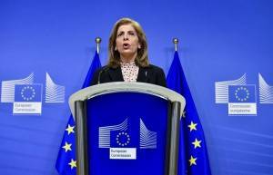 Δυσαρέσκεια της Κομισιόν από την στάση της ΑstraZeneca
