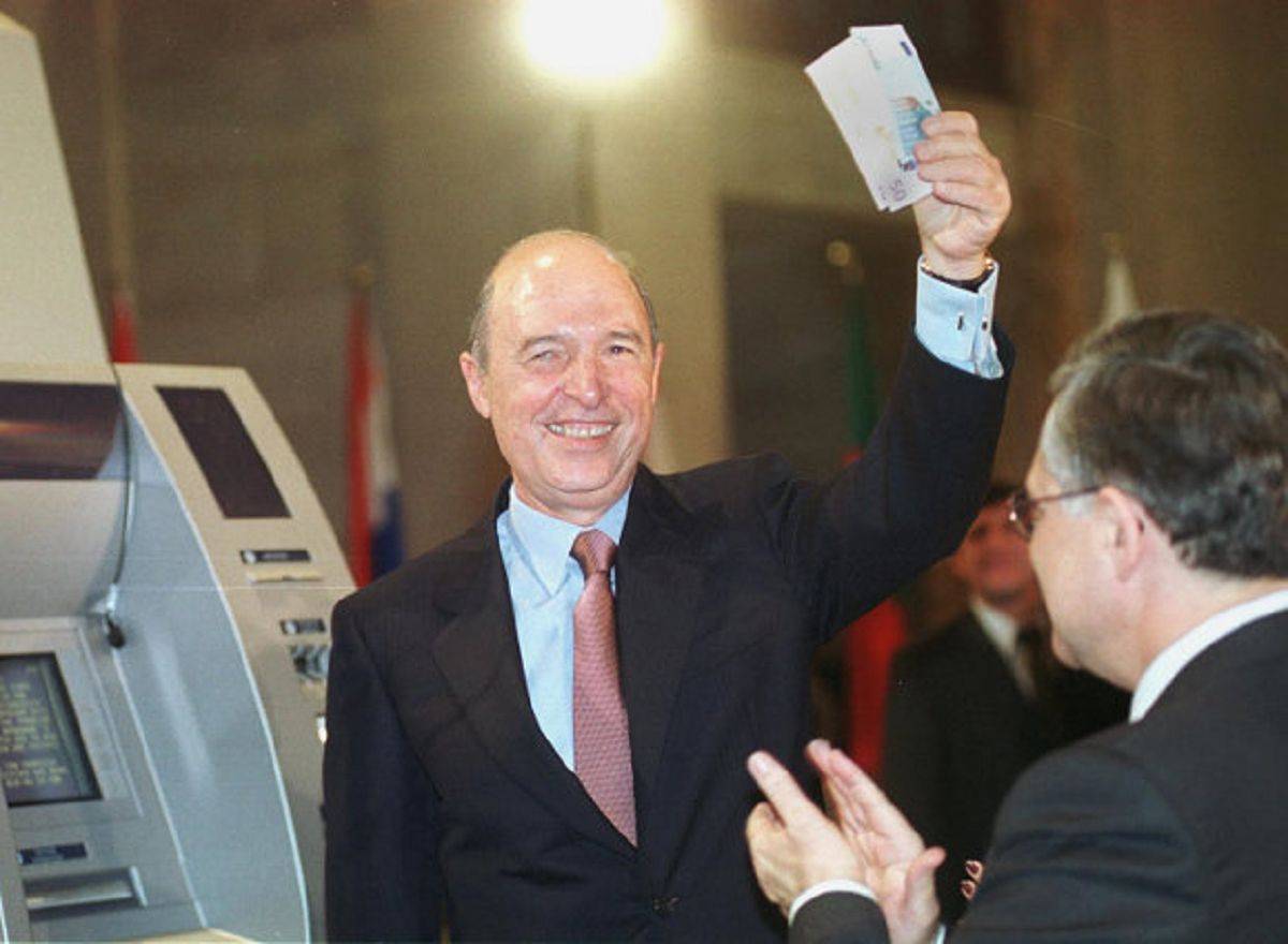 Σημίτης: Η ένταξη στο ευρώ ήταν σωστή στη σωστή συγκυρία
