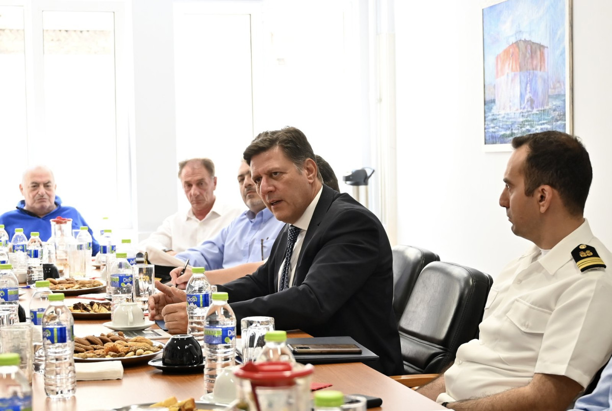 Επίσκεψη Βαρβιτσιώτη στην ΠΝΟ- Βασικός πυλώνας ο Έλληνας ναυτικός