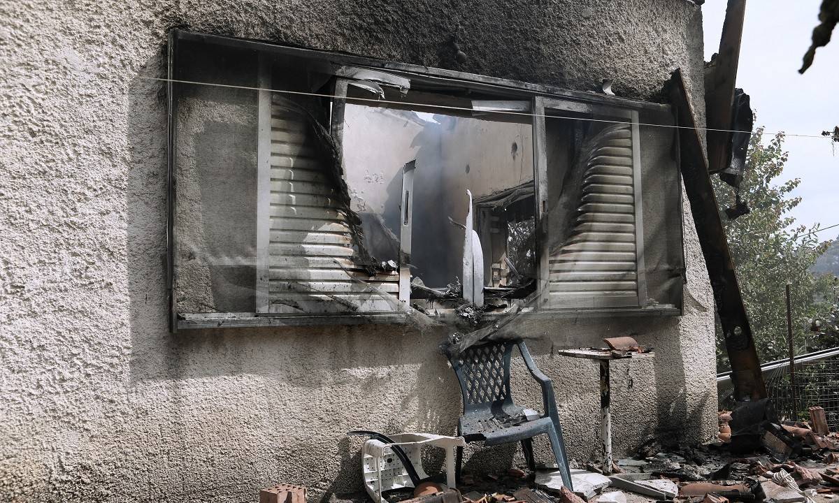 Σε ύφεση η πυρκαγιά στον Σχίνο–Κάηκαν πάνω από 55.000 στρέμματα